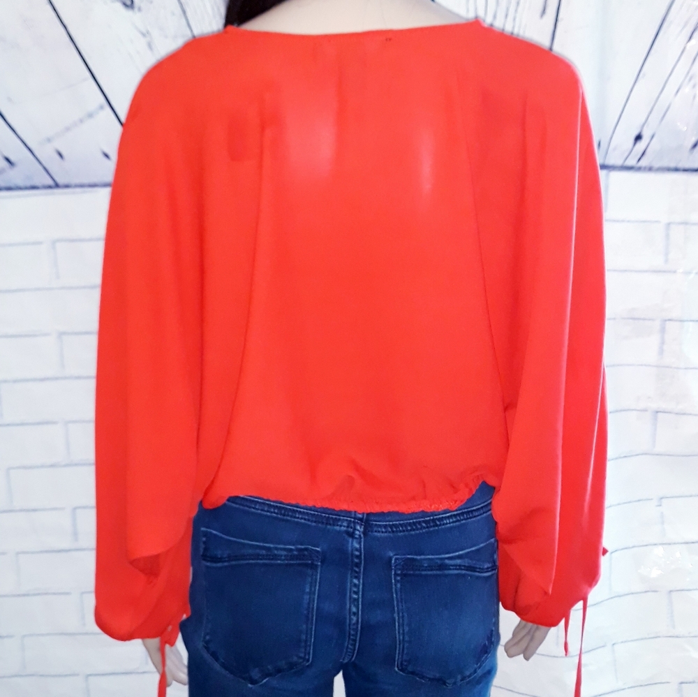 Sheer wrap top - Picture 3 of 4